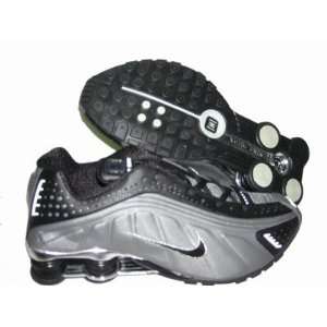  Nike Shox R4 Black/Grey Running Shoe Men,: Sports 