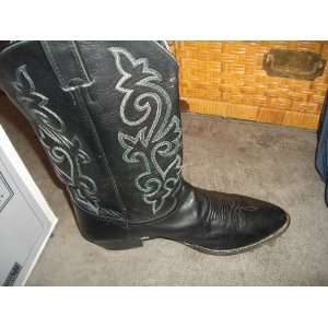  Black COWBOY BOOTS   Mens Size 13 EE by  JUSTIN 