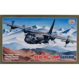   144 USAF C130 Hercules Gunship (Plastic Model Airplane) Toys & Games