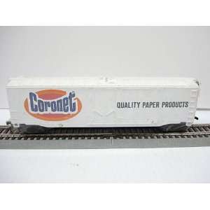   Paper Products Refrigerated Boxcar HO Scale by Bachmann: Toys & Games