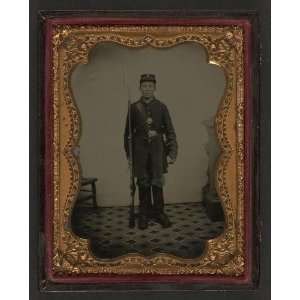   in Union uniform with bayoneted musket,cartridge box: Home & Kitchen