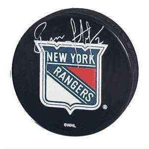  Brian Leetch Autographed Hockey Puck: Sports & Outdoors