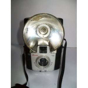    Vintage Kodak Brownie Starflash TLR Camera 