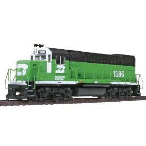   Scale Diesel EMD GP15 Powered Burlington Northern #1386 Toys & Games