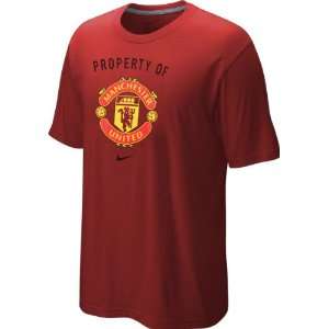  Manchester United Red Nike Team Crest T Shirt: Sports 