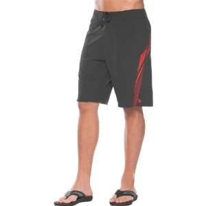 Oakley Blade II Mens Boardshort Surf Swimming Shorts   Black/Red 