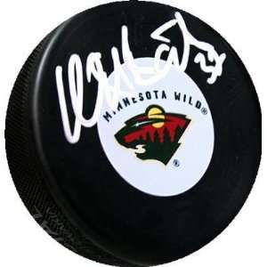  Nicklaus Backstrom Autographed Puck   Niklas ) Sports 