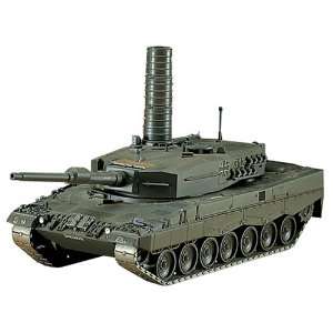  Hasegawa 1/72 Leopard 2 Tank: Toys & Games