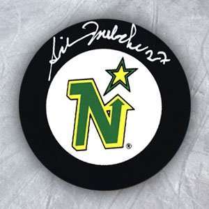  GILLES MELOCHE Minnesota North Stars SIGNED Hockey Puck 