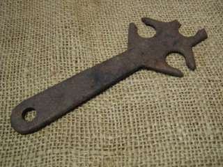 Vintage Cast Iron Rope Maker Tool > Antique Ropemaker  