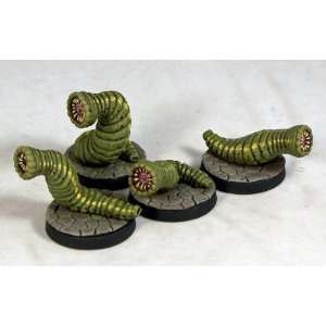   Miniatures (Dungeon Vermin) Giant Leeches (4) Toys & Games