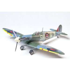   MODELS   1/48 Supermarine Spitfire MK Vb Aircraft (Plastic Models
