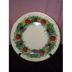   China 1983 Christmas Wreath Plate Maryland 3rd Colony