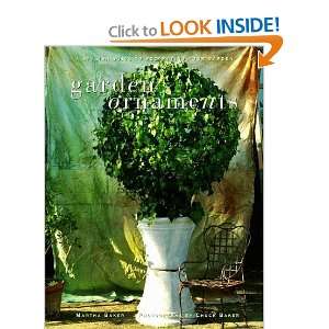   Guide to Decorating Your Garden [Hardcover] Martha Baker Books
