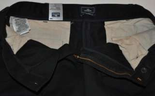 DOCKERS Classic D3 Fit Hidden COMFORT Khaki Pleated Black Pants NEW 