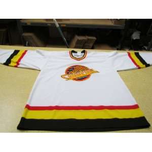  Vancouver Canucks CCM Jersey Throwback Size: Adult Large 