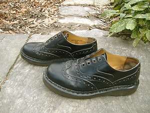 VERY COOL DR MARTENS Vintage Black Leather Wingtip Shoes 9.5  
