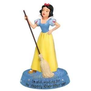  Disney Snow White Happily Ever After Figurine: Home 