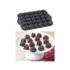 12 Cup Muffin Pan    Twelve Cup Muffin Pan