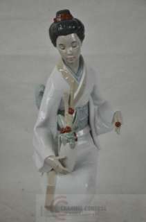 NAO By Lladro  The Decorator #1276  