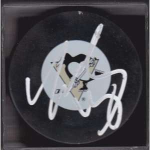  Tyler Kennedy Autographed Hockey Puck   Coa   Autographed 