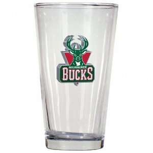  Milwaukee Bucks 3D Logo Pint Glass: Sports & Outdoors
