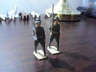 Lot of 2 Vintage Lead Soldier Figurines LOOK  