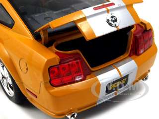 2008 SHELBY MUSTANG GT ORANGE/SILVER 118 MODEL CAR  