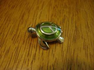 LUCKY PEACE TURTLE CHARM W/ STORY CARD BLUE OR GREEN  