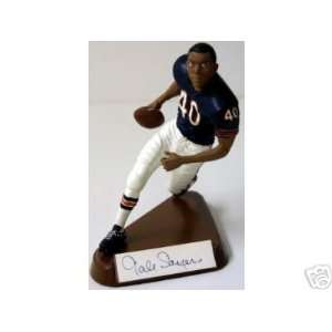GALE SAYERS AUTOGRAPHED LIMITED EDITION CHICAGO BEARS SALVINO FIGURINE