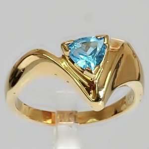   Estate 14k Yellow Gold .70 Carat Sky Blue Topaz Vintage Ring Jewelry