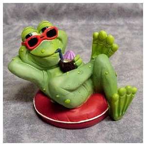    Sprogz   Hoppy Holidays Frog Figurine (RETIRED)
