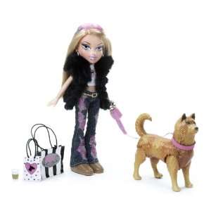  MGA Bratz Special Feature Walking Doll, Cloe: Toys & Games